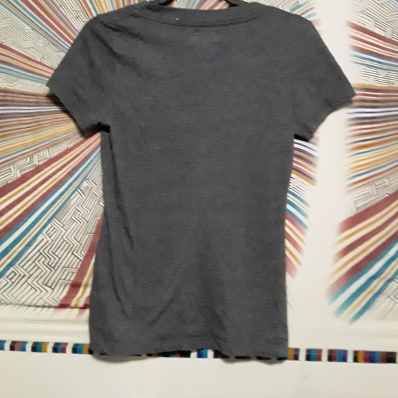 LevelWear/Jim Beam Kentucky Straight Bourbon Whiskey Womens (Med) Vneck Teeshirt - Picture 5 of 10